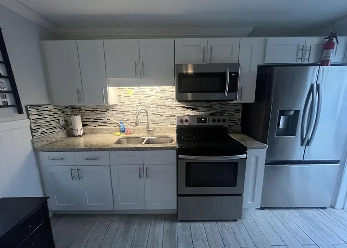 Pet Friendly 1br Steps To Clearwater Сasa de vacaciones