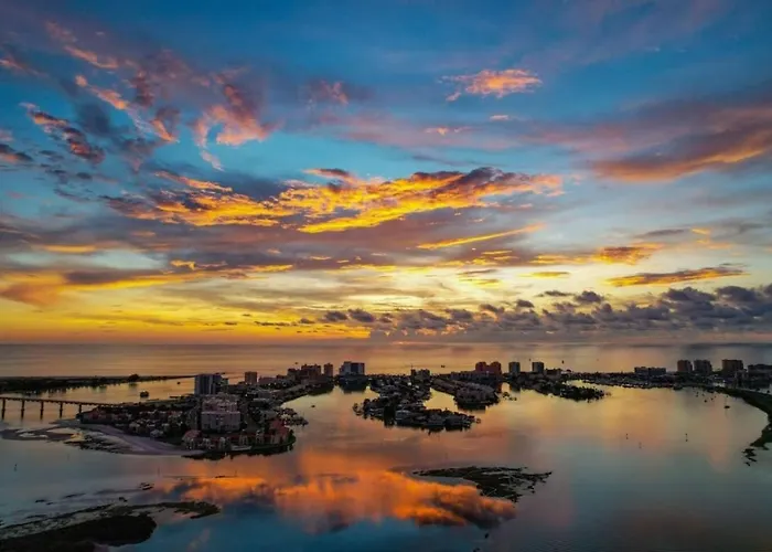 Pet Friendly 1br Steps To Clearwater Сasa de vacaciones